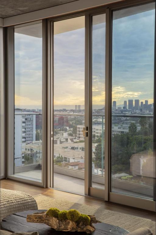 Panoramic One Bedroom Suite