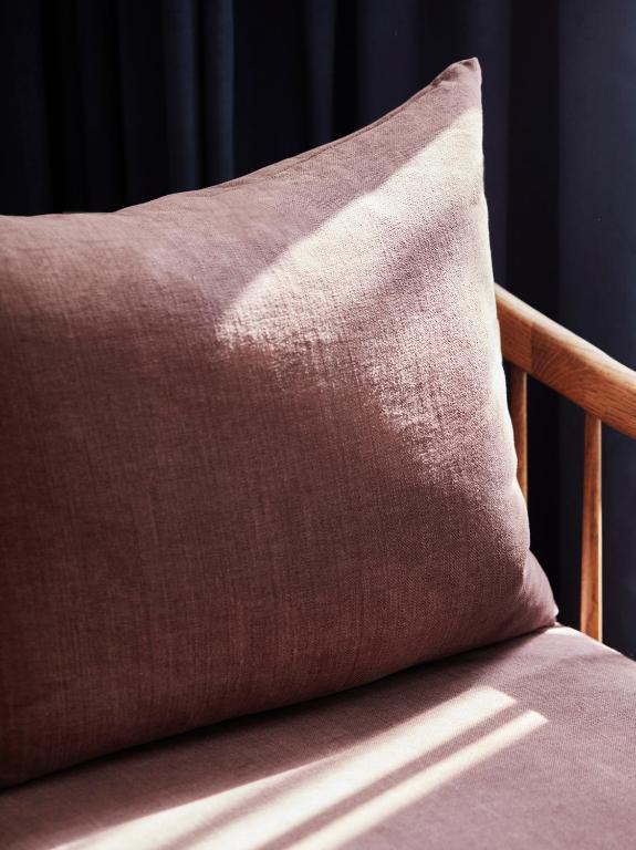 Corner Studio with King Bed