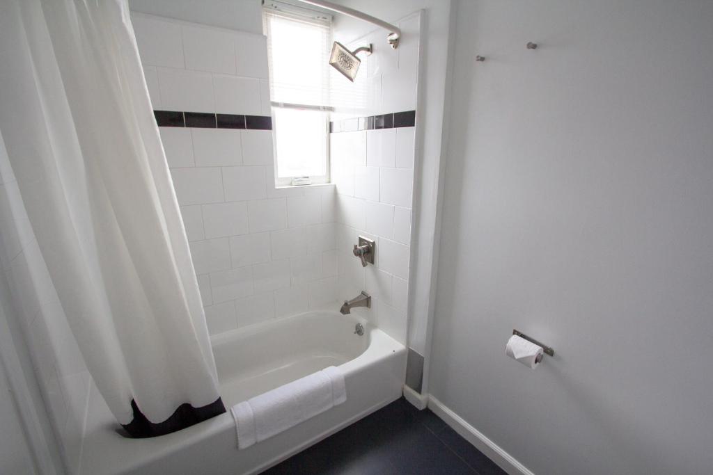 Economy Studio  with Partial Ocean View