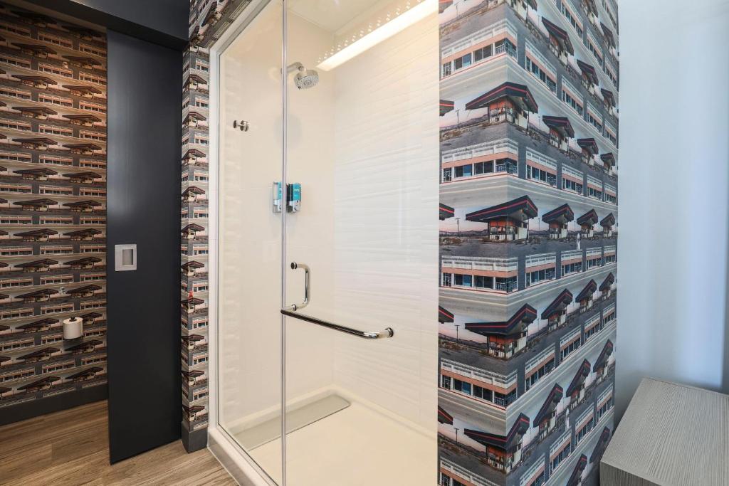 King Room – Hearing Accessible