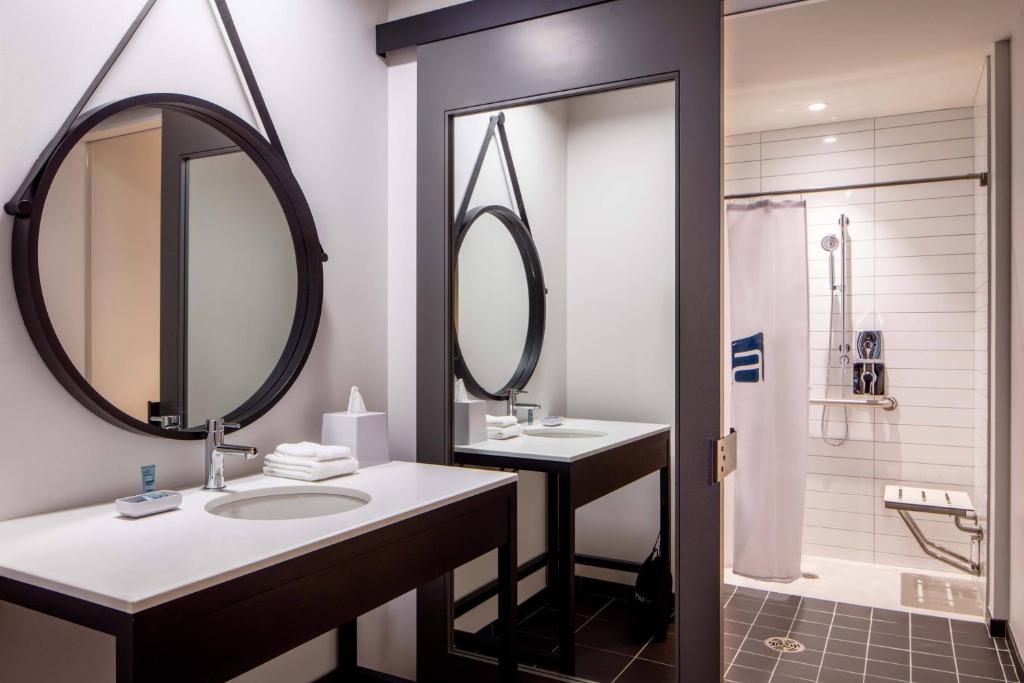 King Room with City View