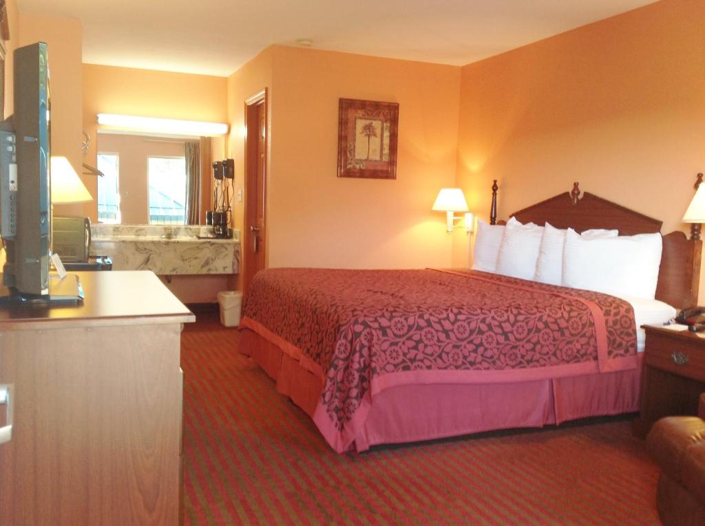 King Room – Disability AccessNon-Smoking