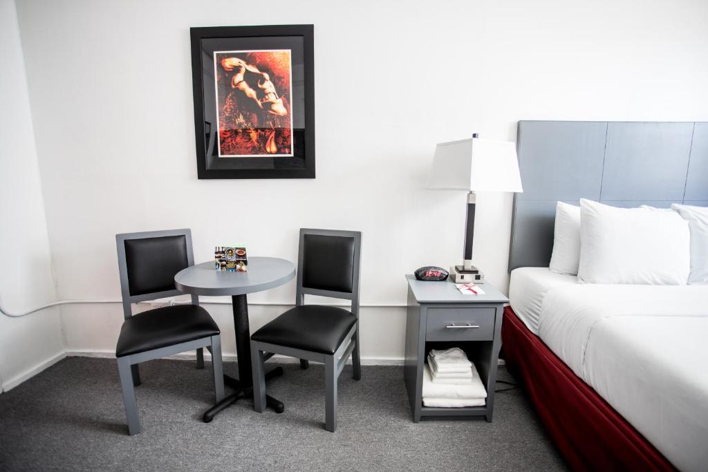 One-Bedroom Suite with Shared Bath