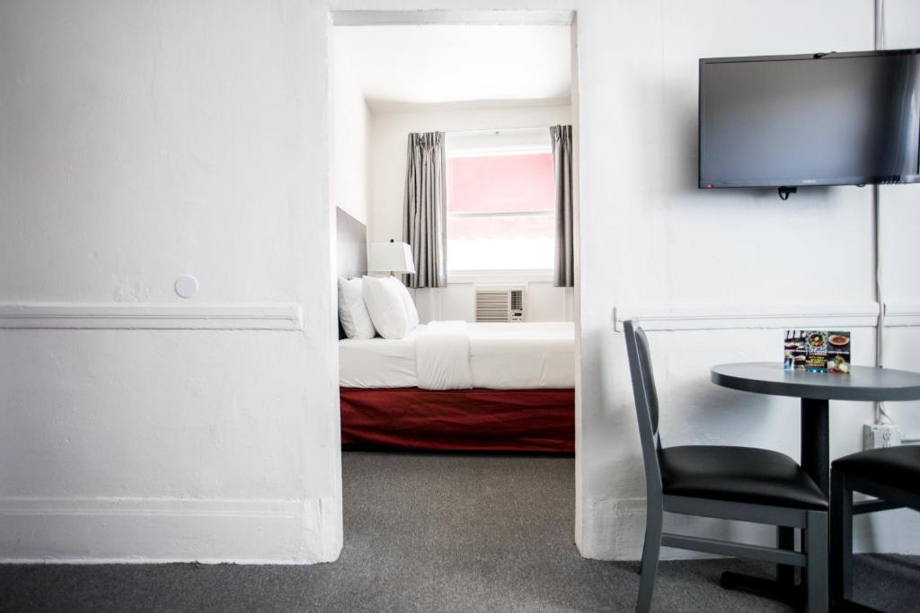 One-Bedroom Suite with Shared Bath