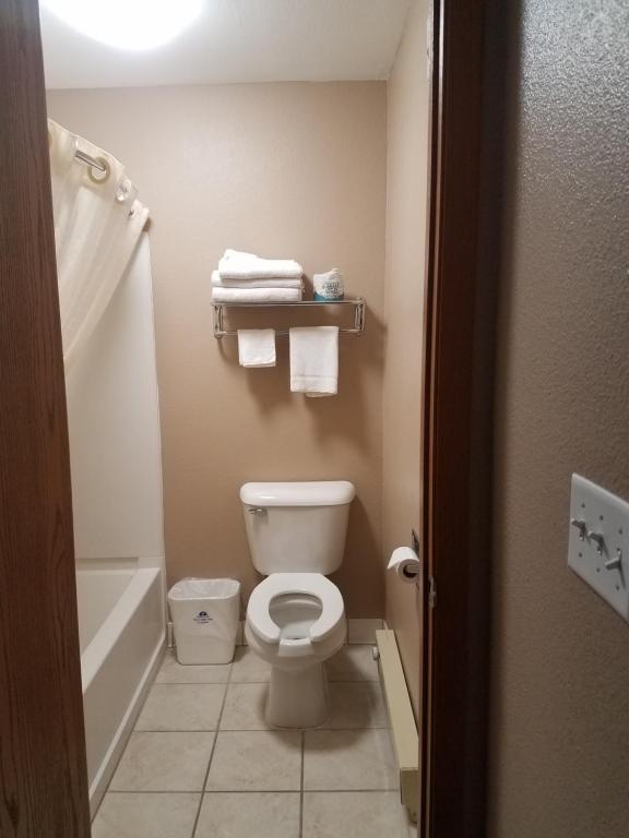 One King Bed Executive Non-Smoking