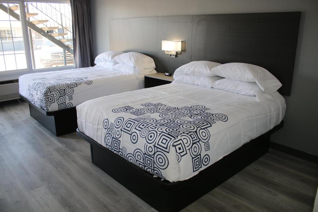 Superior Queen Room with Two Queen Beds