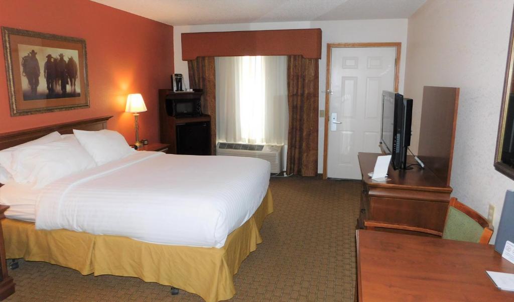 Deluxe Queen Room – Mobility AccessNon-Smoking