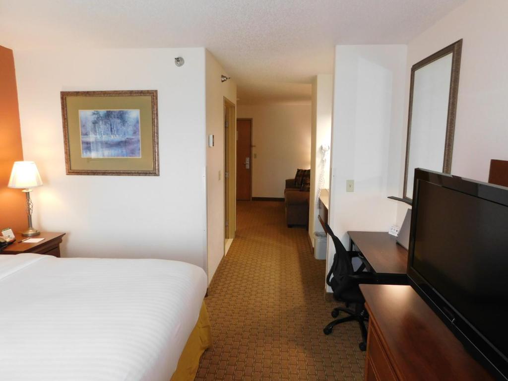 King Studio Suite – Non-Smoking