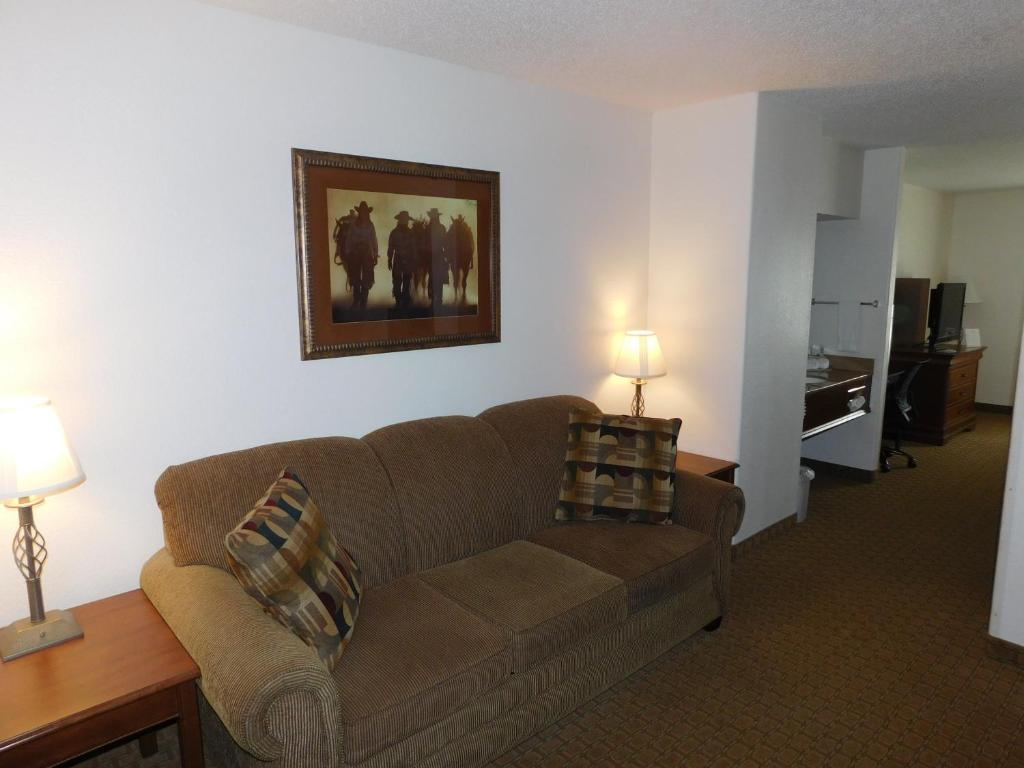 King Studio Suite – Non-Smoking