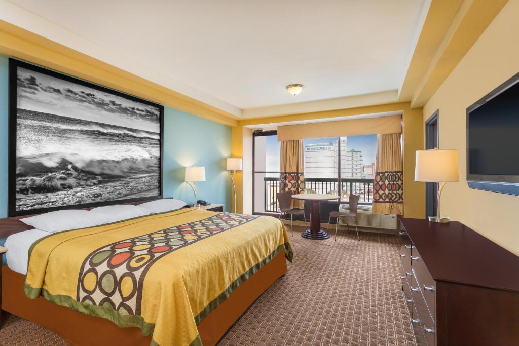 King Suite- Non-Smoking – Oceanfront