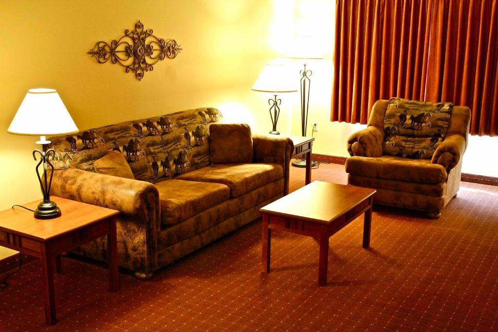 Deluxe Two Bedroom Suite