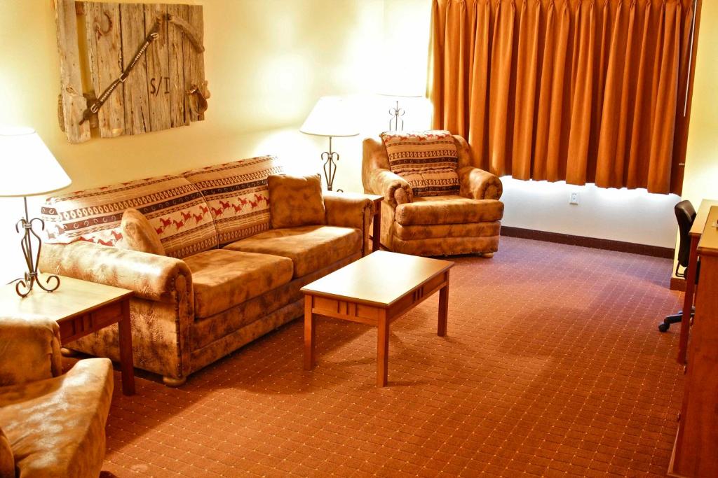 Deluxe Two Bedroom Suite