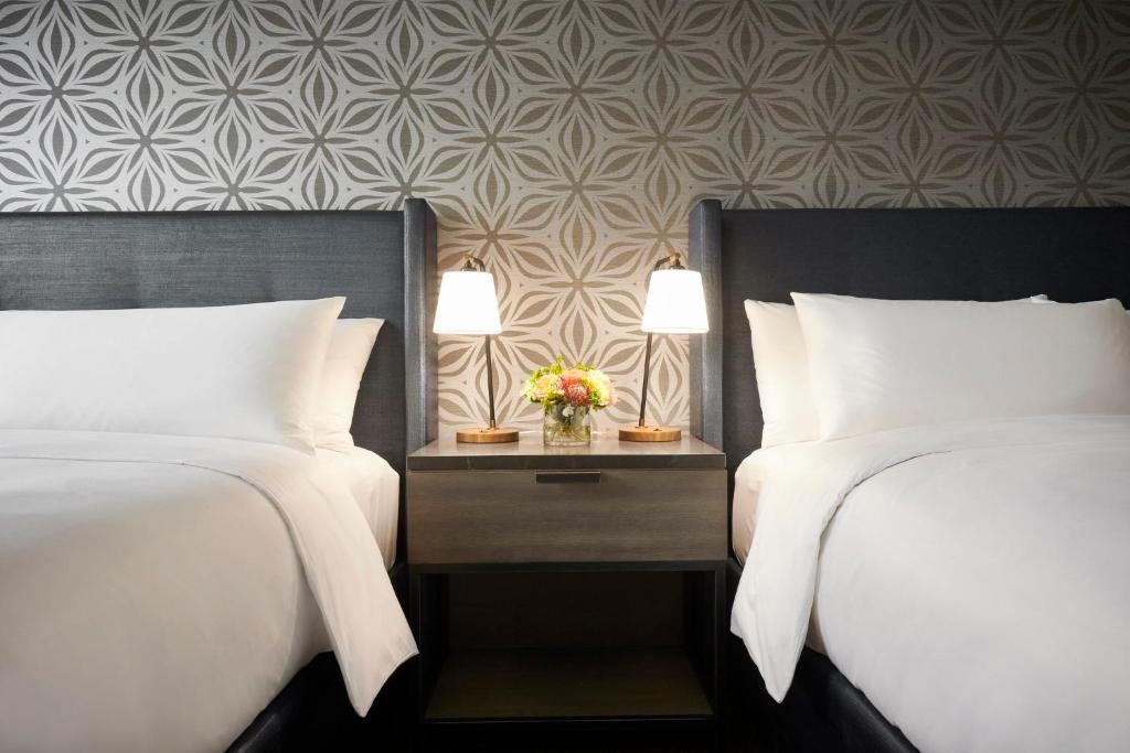 Double King Hearing-Accessible Guest Room