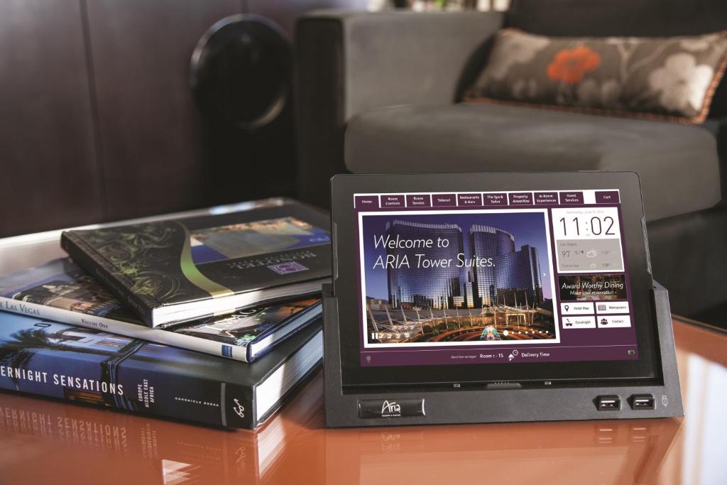 Stay Well Deluxe King Room