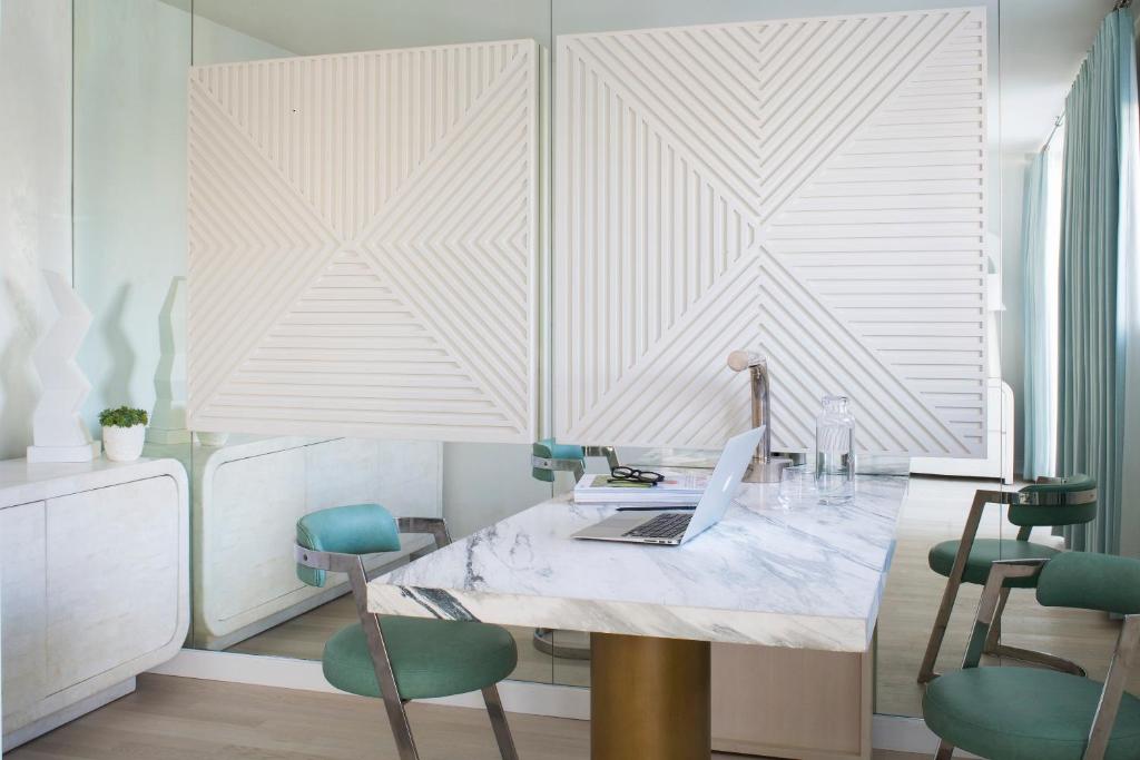 Junior Suite Junior Suite 1 King