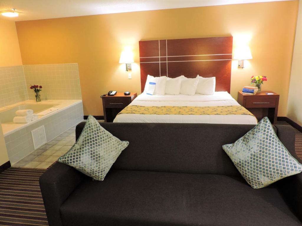 King Studio Suite – Mobility AccessNon-Smoking