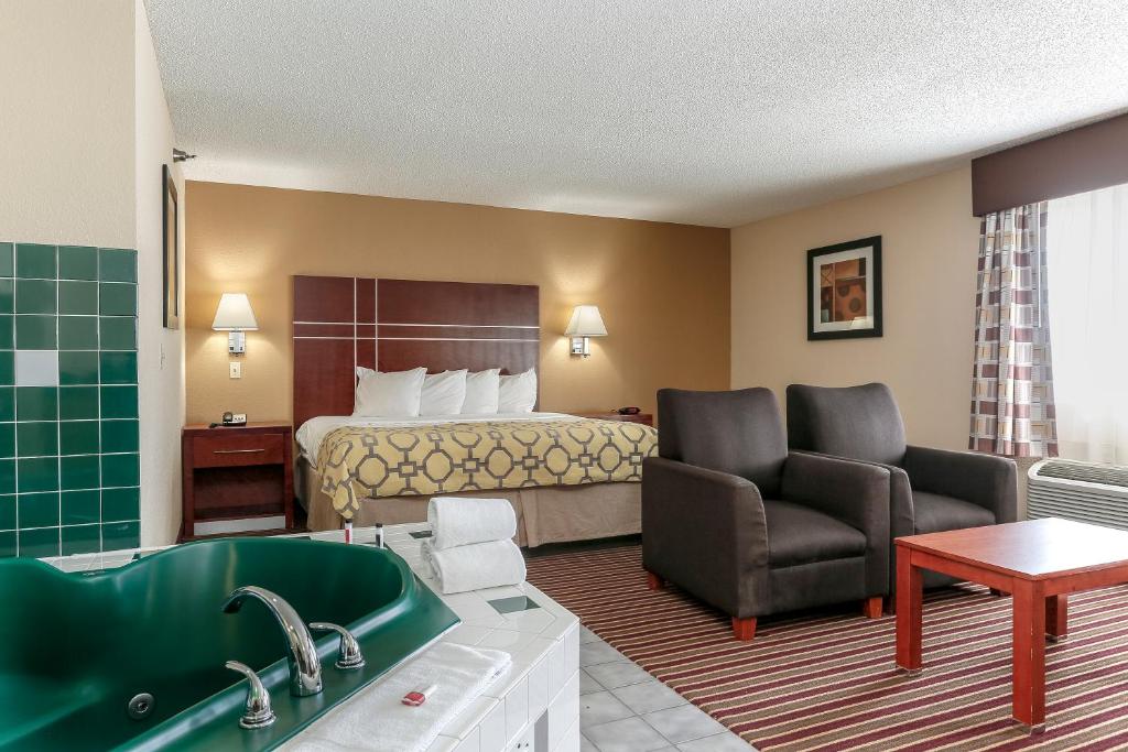 King Studio Suite – Non-Smoking