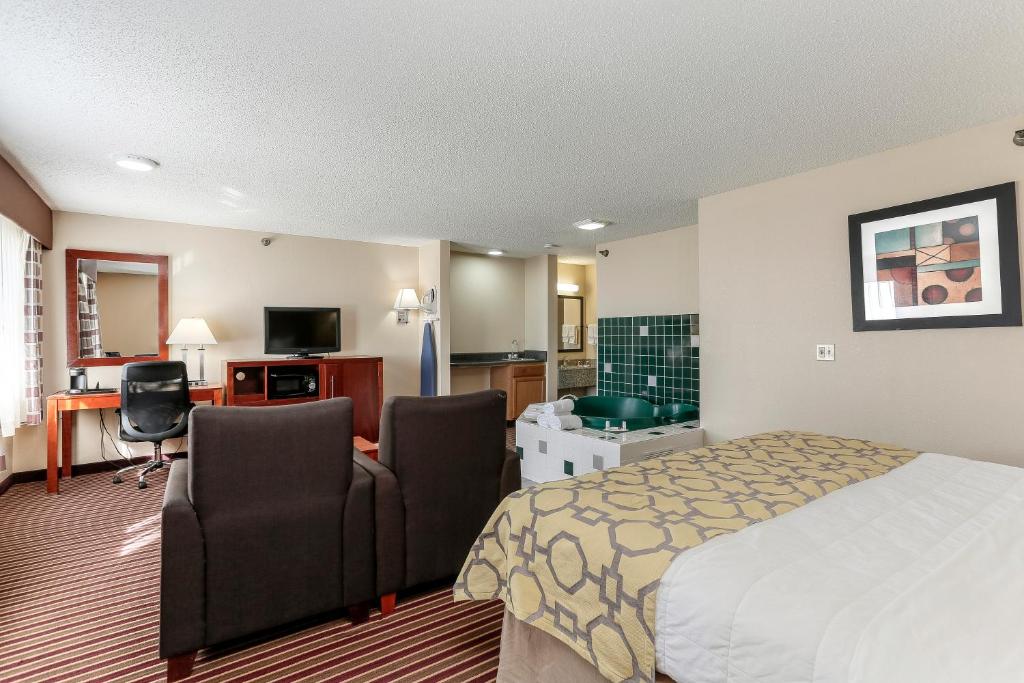 King Studio Suite – Non-Smoking