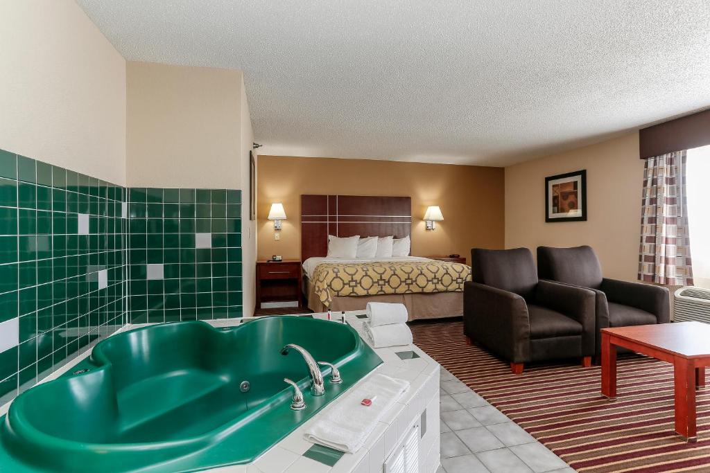 King Studio Suite – Non-Smoking