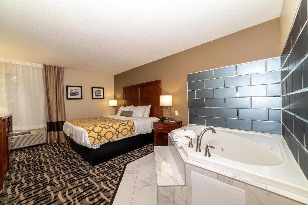 King Studio Suite – Non-Smoking