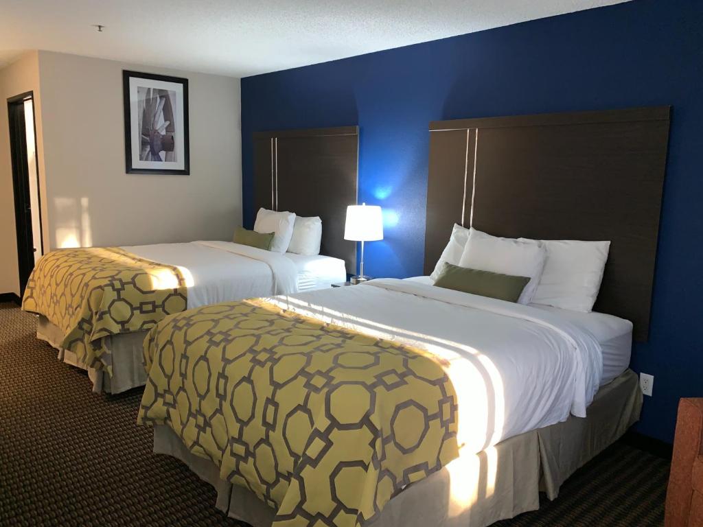 Double Room with Two Double Beds and MobilityHearing Impaired Access – Non-Smoking