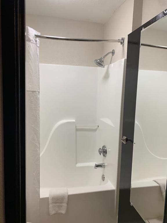 King Room – Non-Smoking