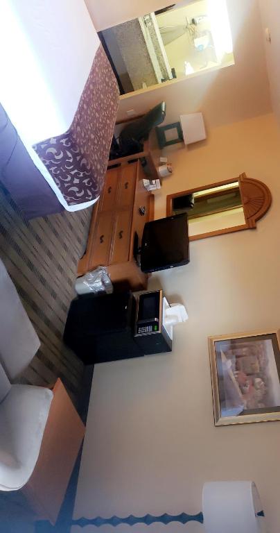 King Room – Non-Smoking