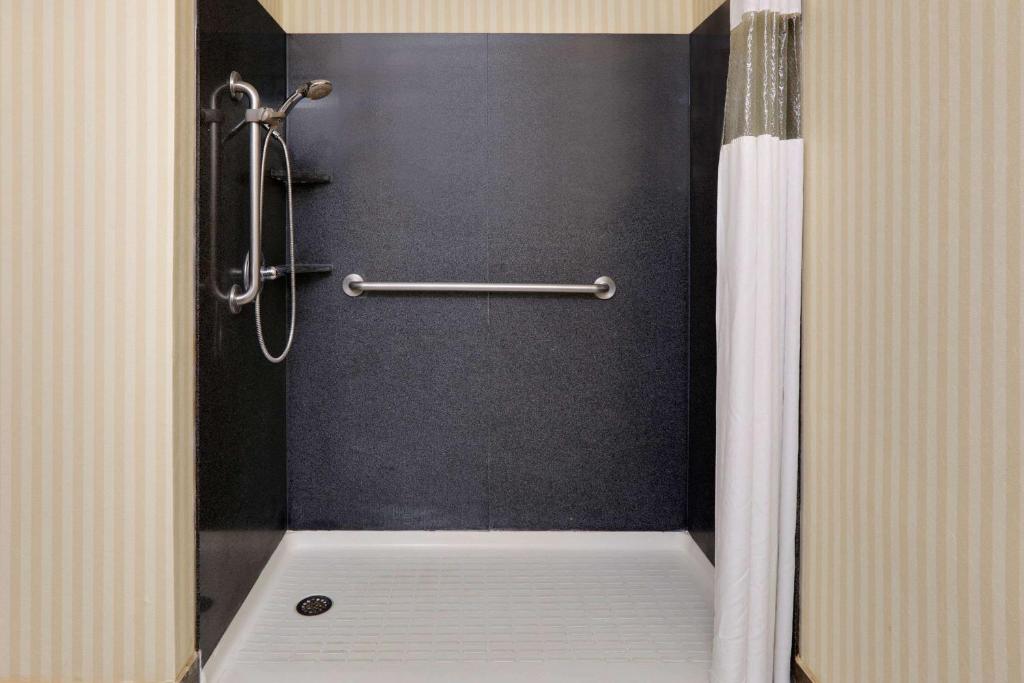 King Room – Disability AccessNon-Smoking