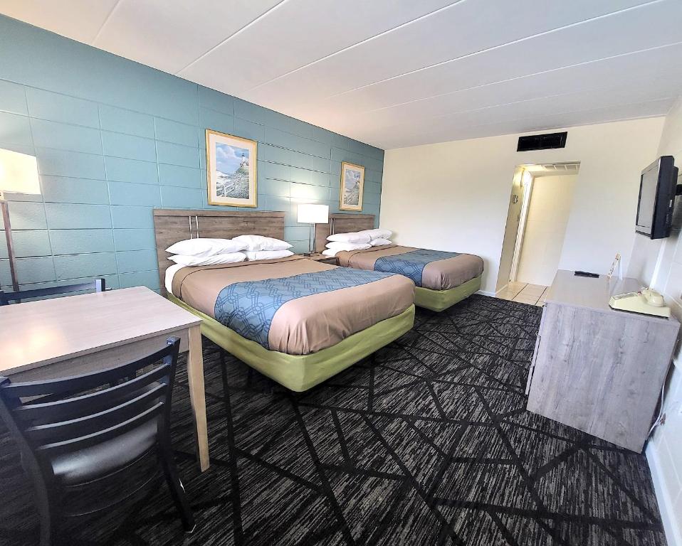 Double Room with Pool View