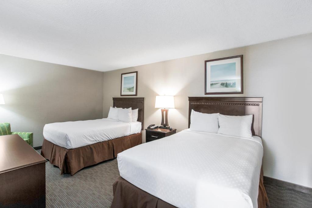 Deluxe One-Bedroom Suite – Oceanfront