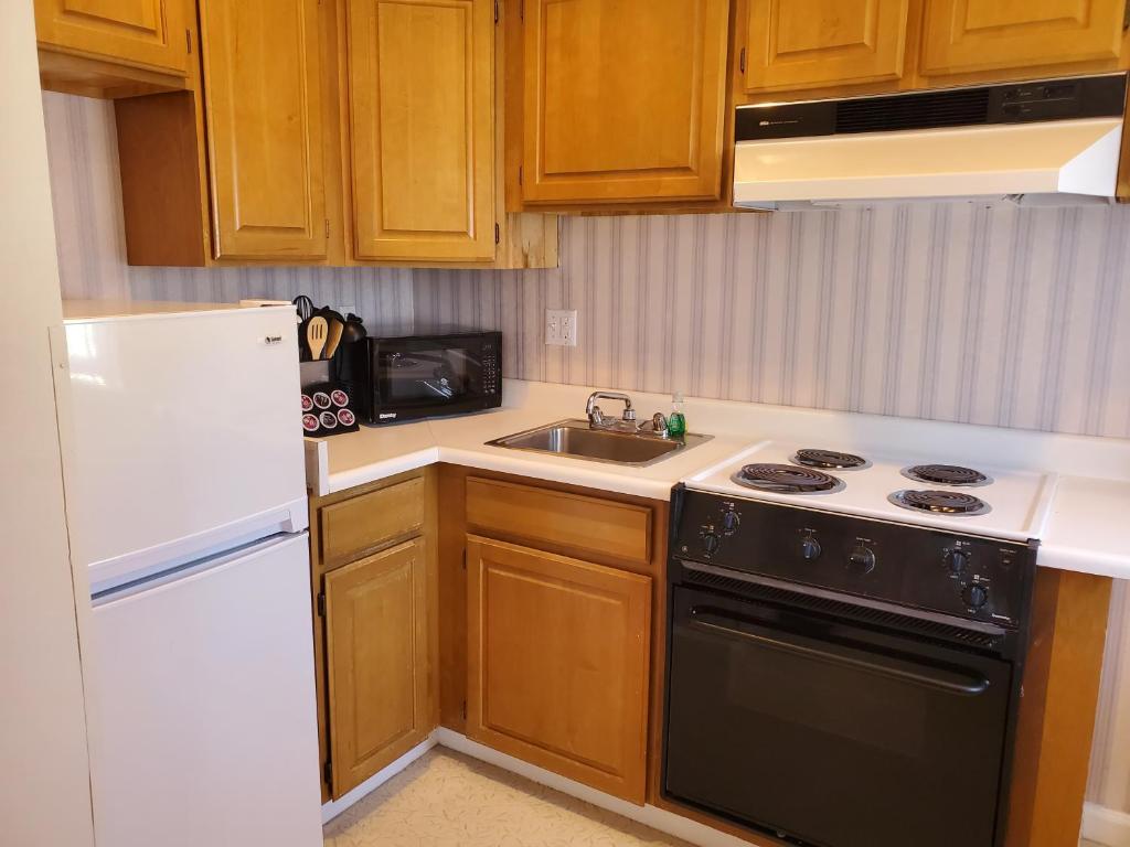 One Bedroom Suite With Kitchen