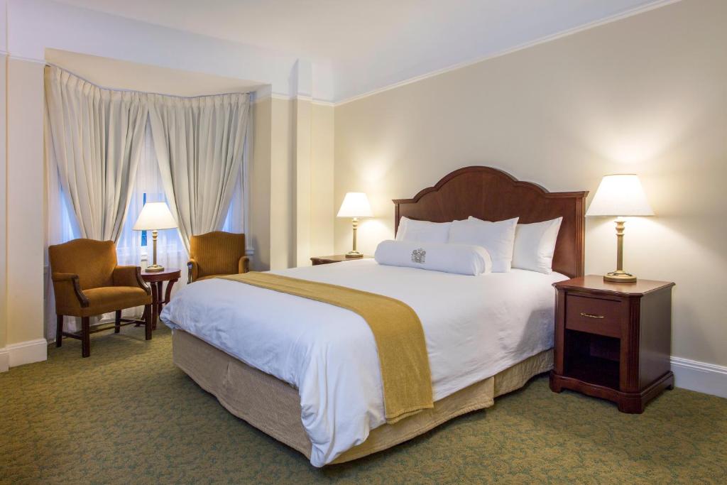 Studio Suite With Wet Bar