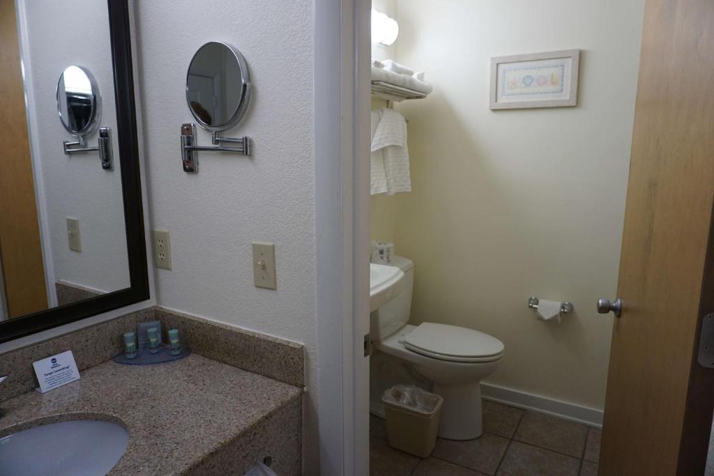 King Room with Balcony