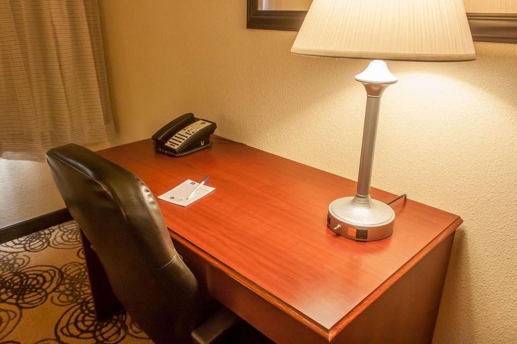 King Room – Non-Smoking