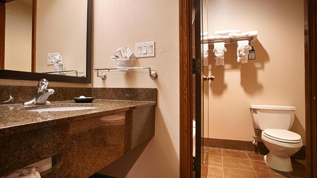 King Room with Spa Bath – Non-Smoking