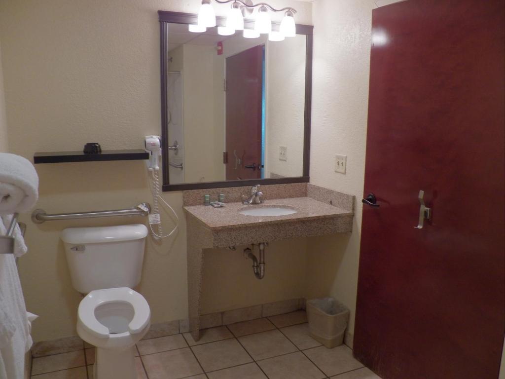 King Room with Sofa Bed – Smoking