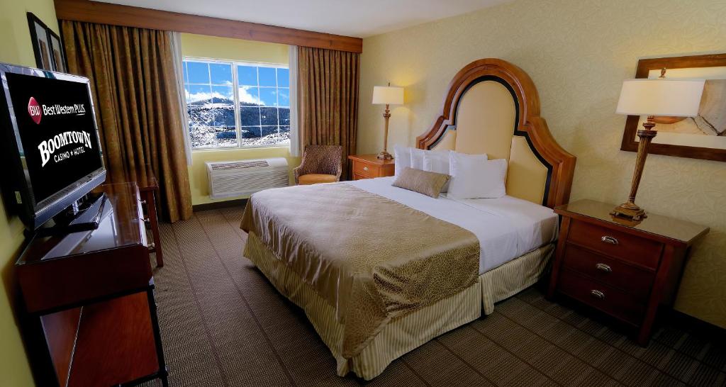 King Room with View – Smoking