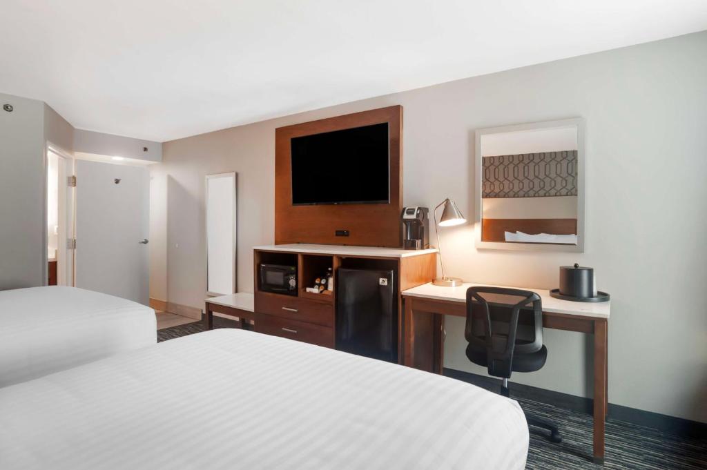 Queen Room with Two Queen Beds