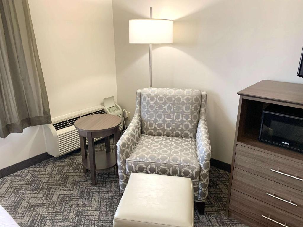 King Room – Non-Smoking