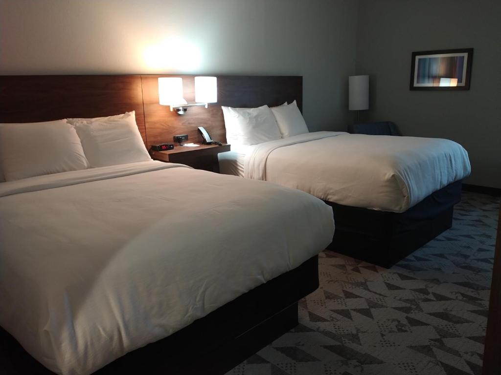 Queen Room with Two Queen Beds