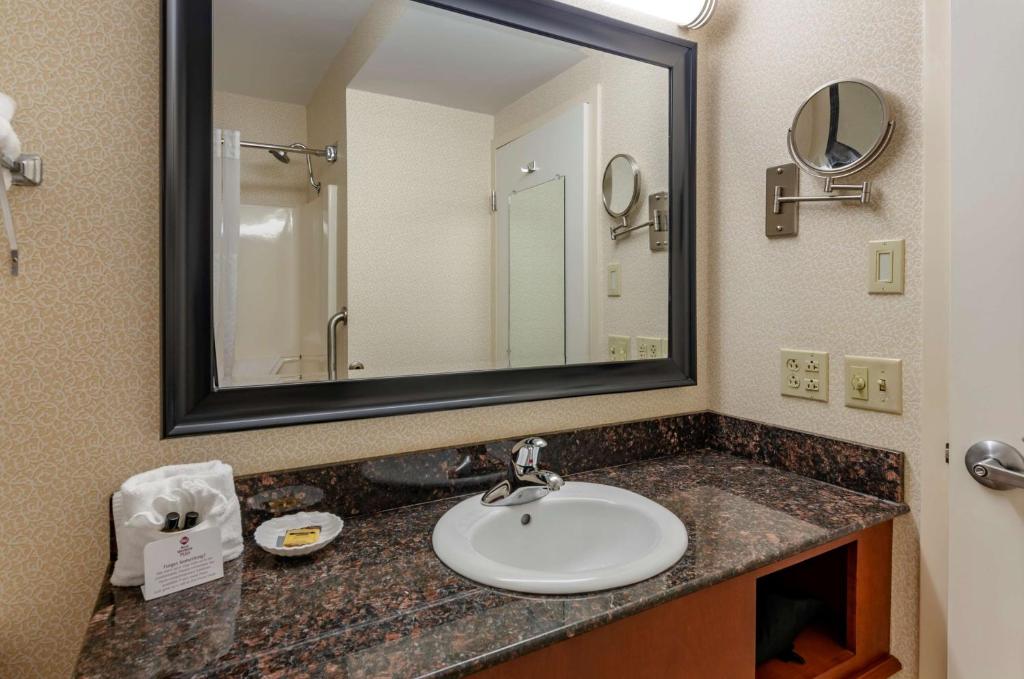 Queen Room with Two Queen Beds with Sofa Bed