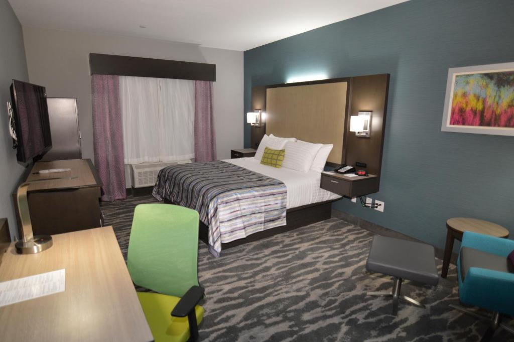 King Room – Non-Smoking