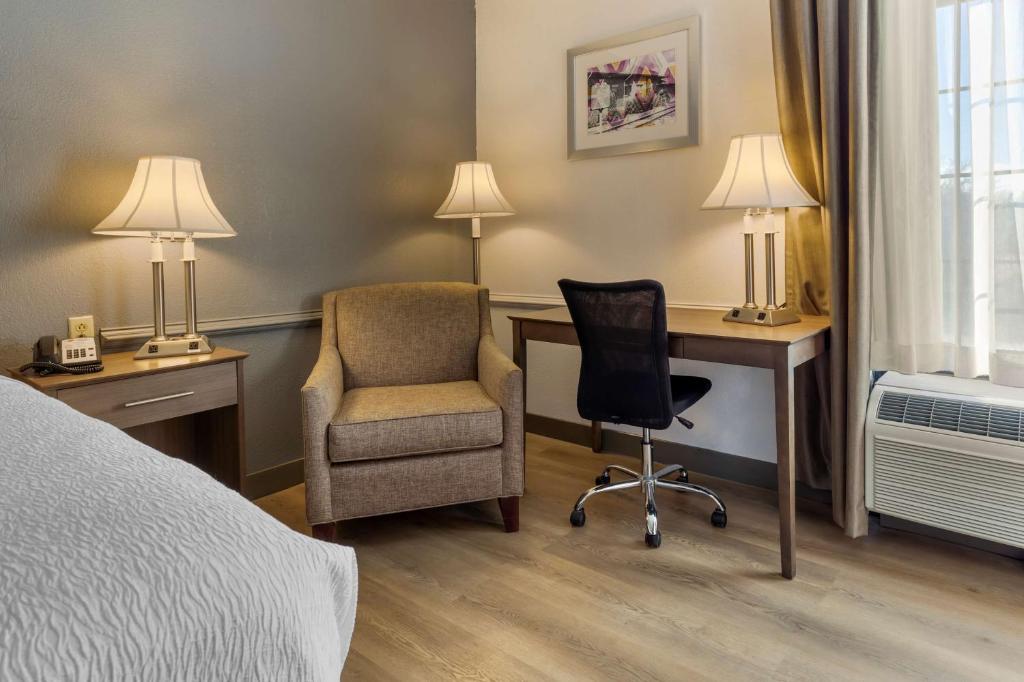 King Room – Non-Smoking