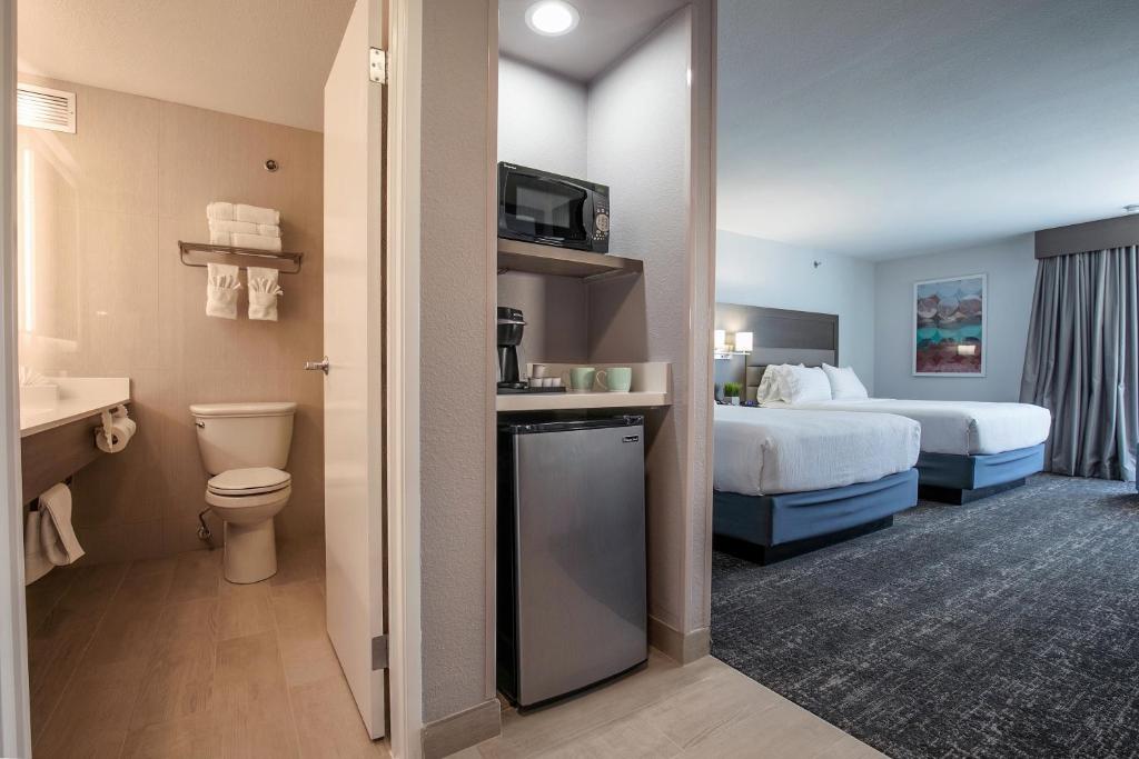 Queen Room with Two Queen Beds