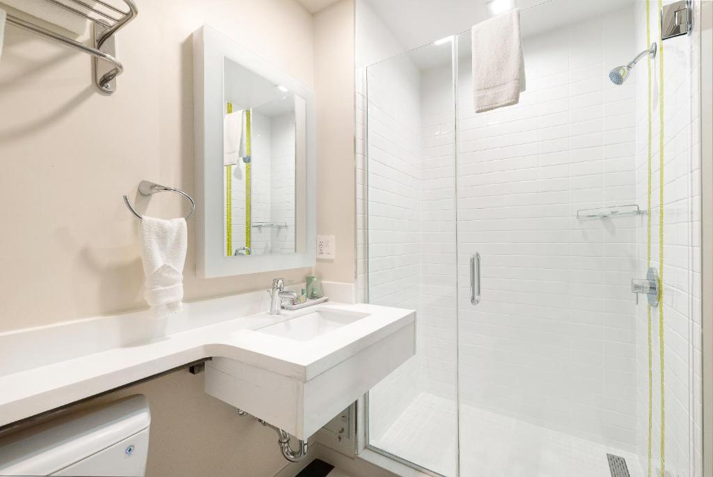 King Room with Sofa Bed and Patio