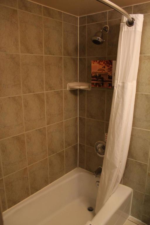 Double Room with Two Double Beds – Non-Smoking