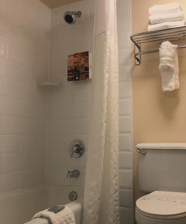 Double Room with Two Double Beds – Non-Smoking