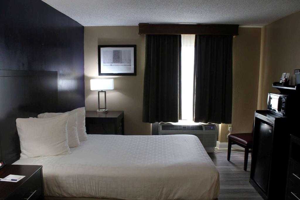 Executive King Room – Non-Smoking