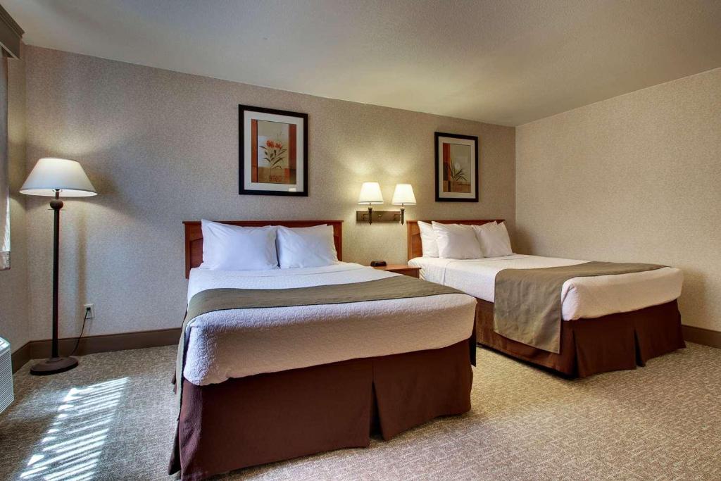 Queen Room with Two Queen Beds