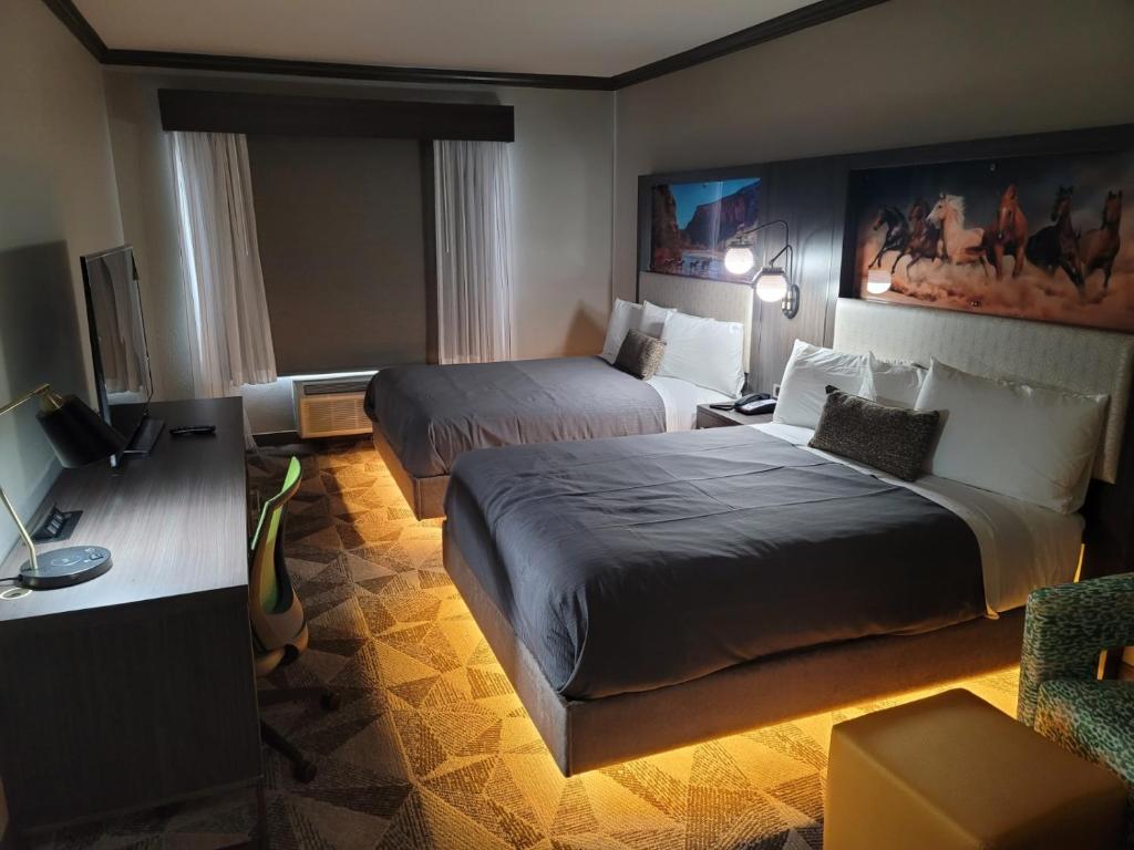 Premium Queen Room with Two Queen Beds